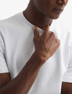 Reiss Cooper Honeycomb-texture Cotton-blend T-shirt 9 Reiss Cooper Honeycomb-texture Cotton-blend T-shirt -Selfridges Store R04068130 WHITE ALT04