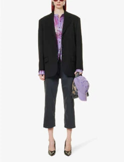 New Release -Selfridges Store R04090400 DARKGREY ALT01