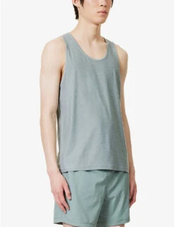 Vuori Strato Tech Sleeveless Stretch-jersey Tank Top 7 Vuori Strato Tech Sleeveless Stretch-jersey Tank Top -Selfridges Store R04146292 STORMYHEATHER ALT02