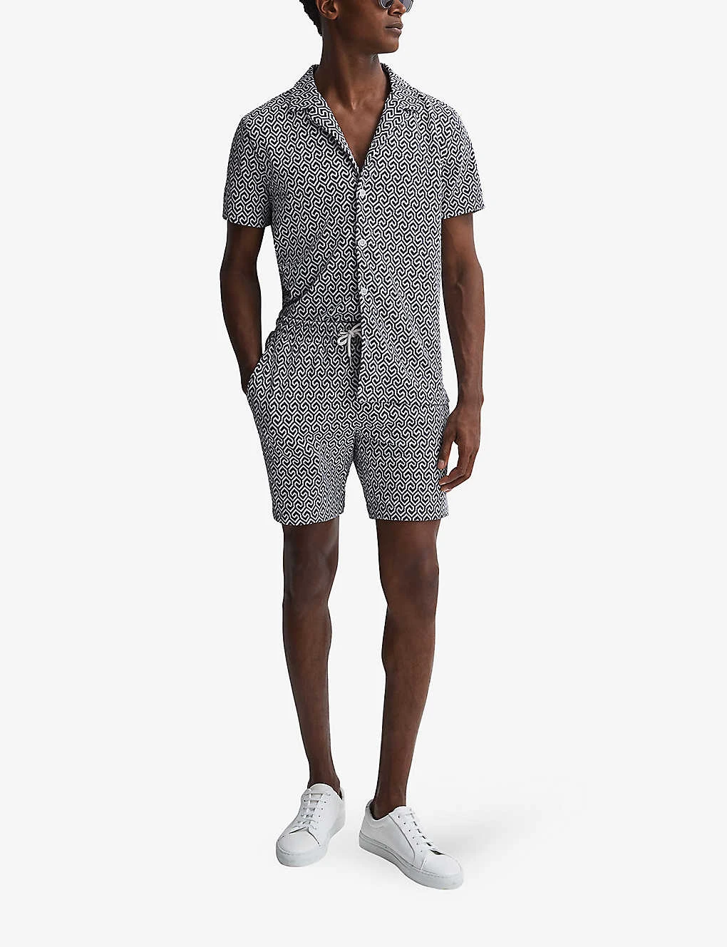 Reiss Jenkin Abstract-print Elasticated-waist Stretch-woven Shorts 2 Reiss Jenkin Abstract-print Elasticated-waist Stretch-woven Shorts - Image 2