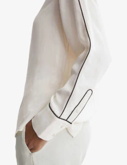 Reiss Estella Contrast-tip Long-sleeve Stretch-woven Blouse -Selfridges Store R04169209 CREAM ALT04