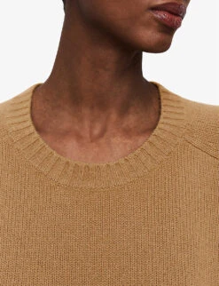 Joseph Round-neck Relaxed-fit Cashmere Jumper 9 Joseph Round-neck Relaxed-fit Cashmere Jumper -Selfridges Store R04203817 CASSONADE ALT04